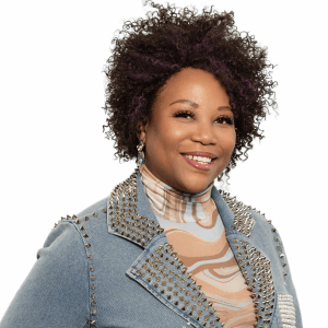 Shanel Evans Socially Savvy Shanel Evans Socially Savvy